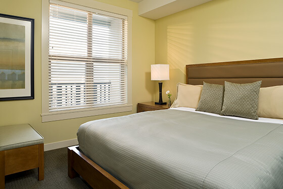 Pinot One Bedroom + Den Suite